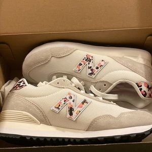 New Balance Size 7 Classic Traditionnels